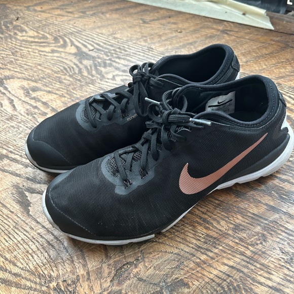 Women's Nike Training Flex tr6 Black/ Rose Gold size 10 - Picture 3 of 12